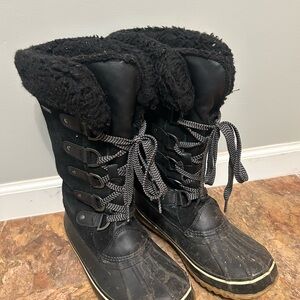 BearPaw Black Winter Boots with Fur Lining